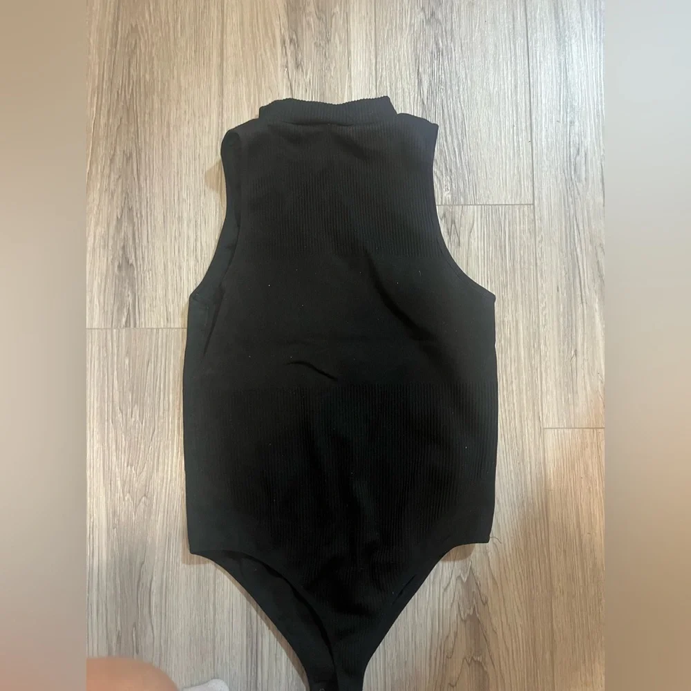 Garage Ribbed Bodysuit - Picture 2 of 4